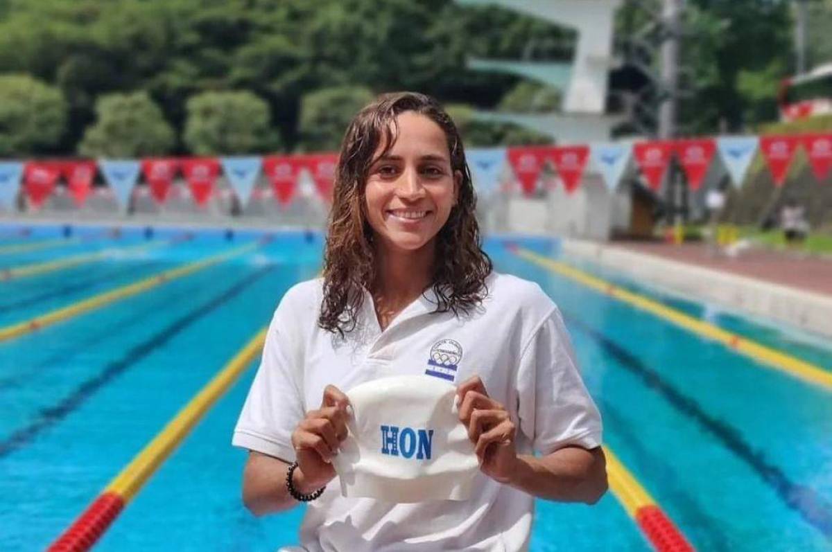 Julimar Ávila es una de la nadadoras más reconocidas en Honduras.