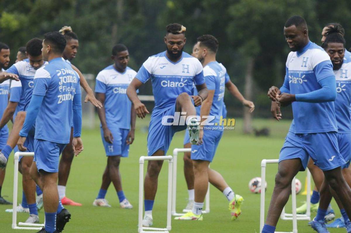 Así fue el entreno de Honduras tras el gane ante México: alegría total de Luis Palma y el jugador que trabajó en solitario