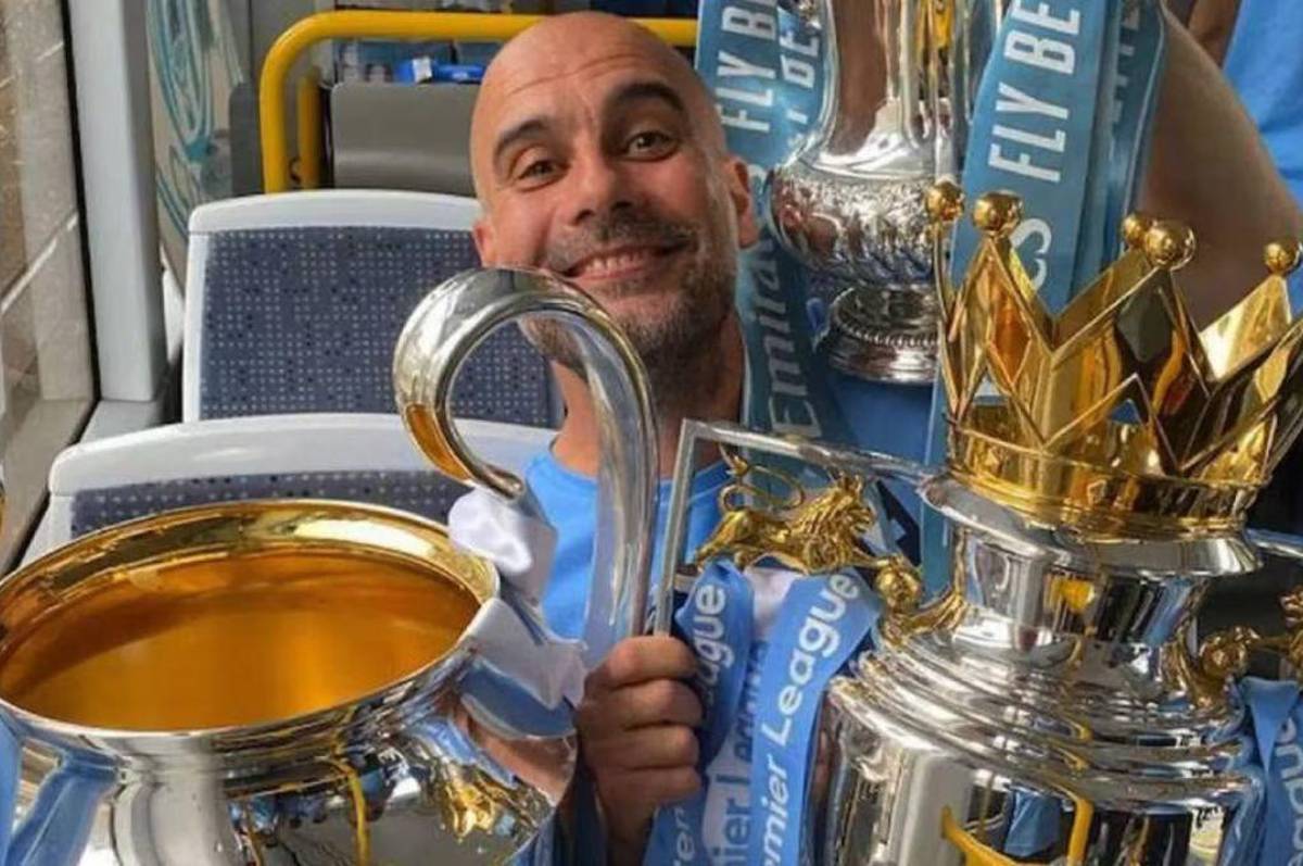 El singular motivo por el que Pep Guardiola le regaló dinero a 70 trabajadores del Manchester City