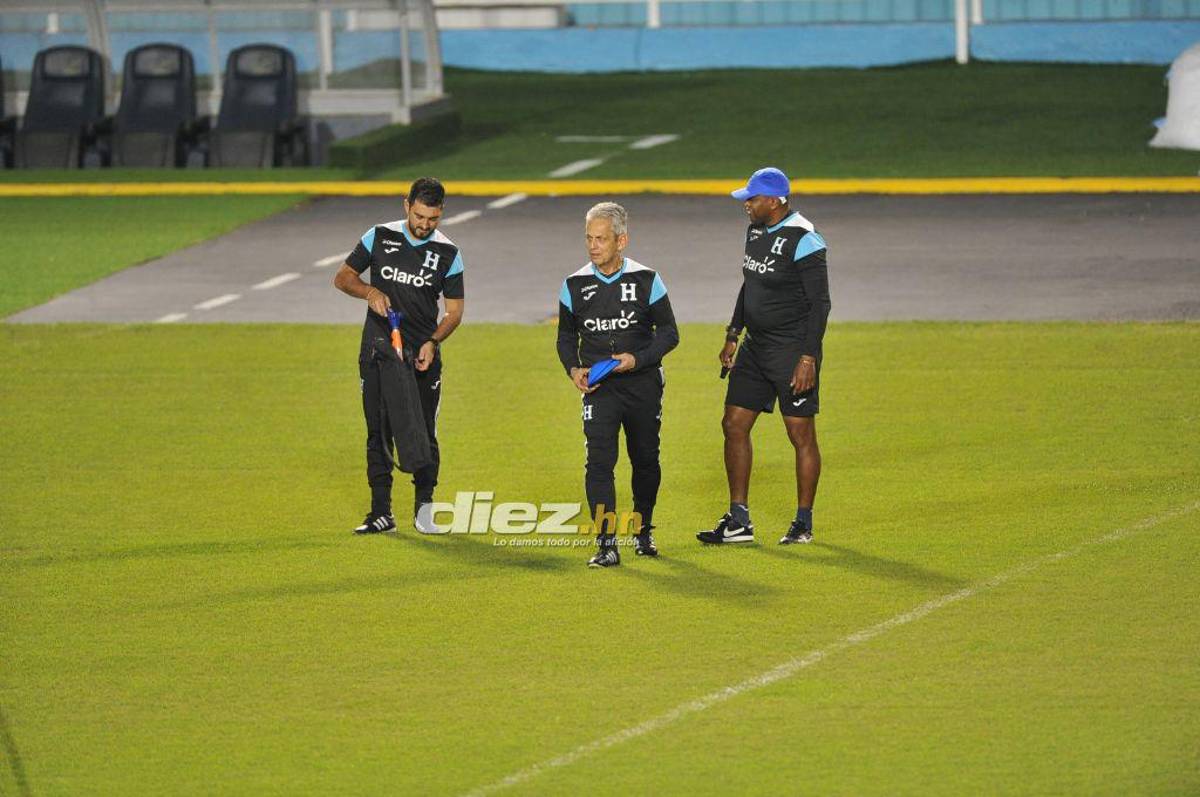 Suazo y Maynor dieron clases a los jóvenes: ¿Qué estuvo entrenando el ‘Choco’? y quién se llevó el baile en el rondo en el Chelato Uclés