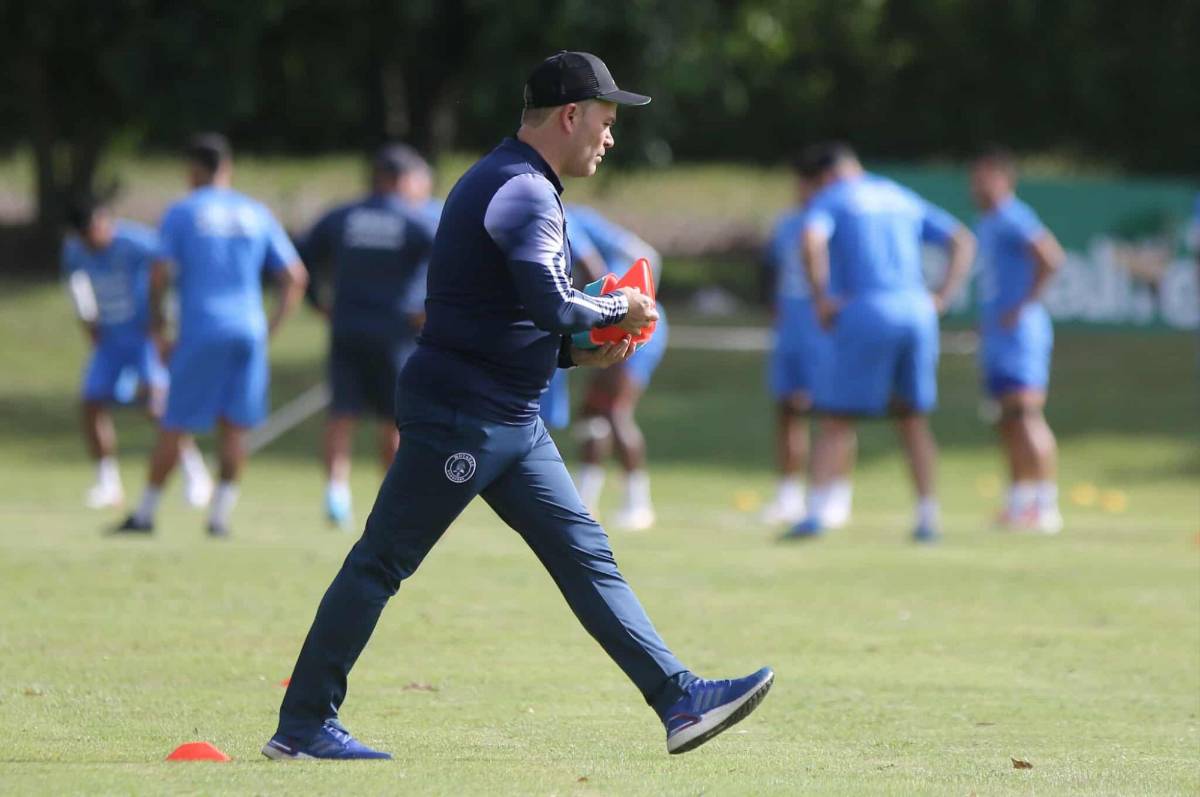 Javier López y su presentación en Motagua: ¿Qué pasó con los hijos de Diego?, la sorpresa y la 'misa negra' previa