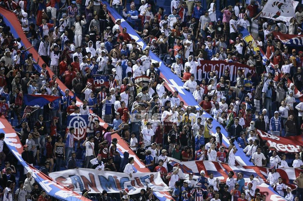 Policía Nacional y directiva de Motagua van a reunión de seguridad previo al clásico ante Olimpia en el estadio Nacional