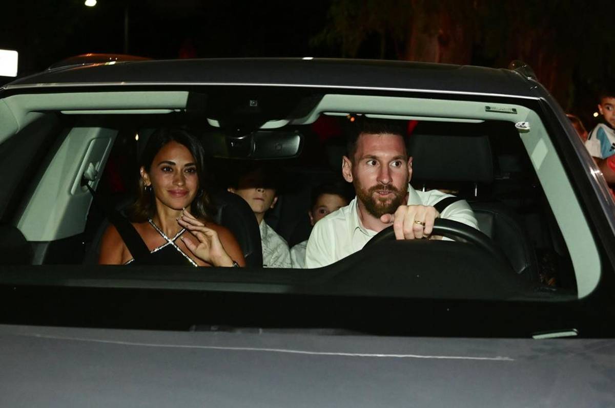 Messi sigue de vacaciones y el DT del PSG, Christophe Galtier, sale al paso y le pone fecha de llegada al equipo