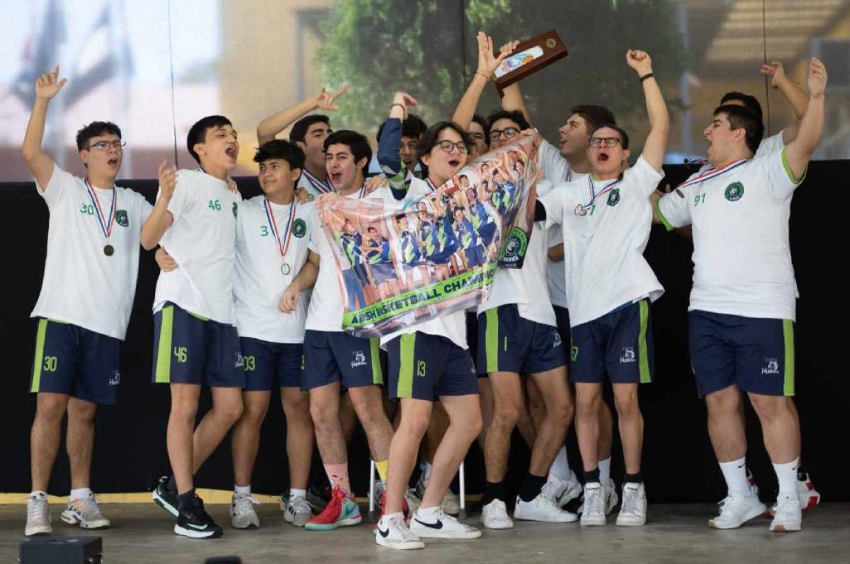 Quinteto de la Escuela Santa María del Valle se corona campeón juvenil nacional de baloncesto
