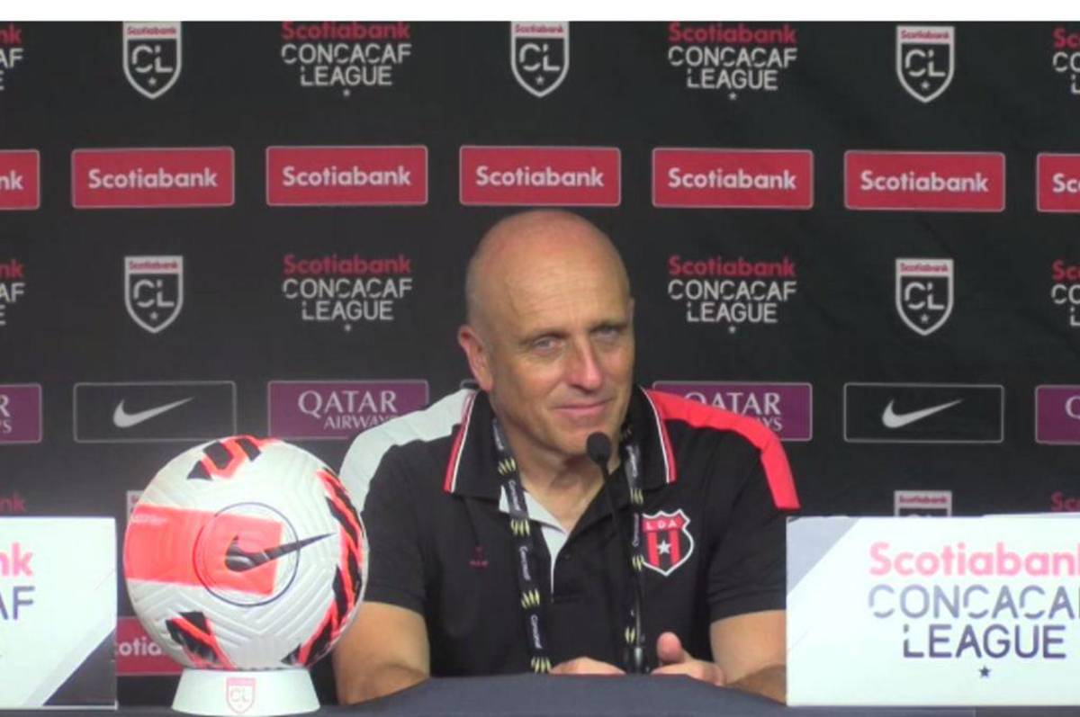 Fabián Coito se mostró muy contento tras clasificarse a la final de Concacaf: “En la ida sacamos una ventaja muy importante”