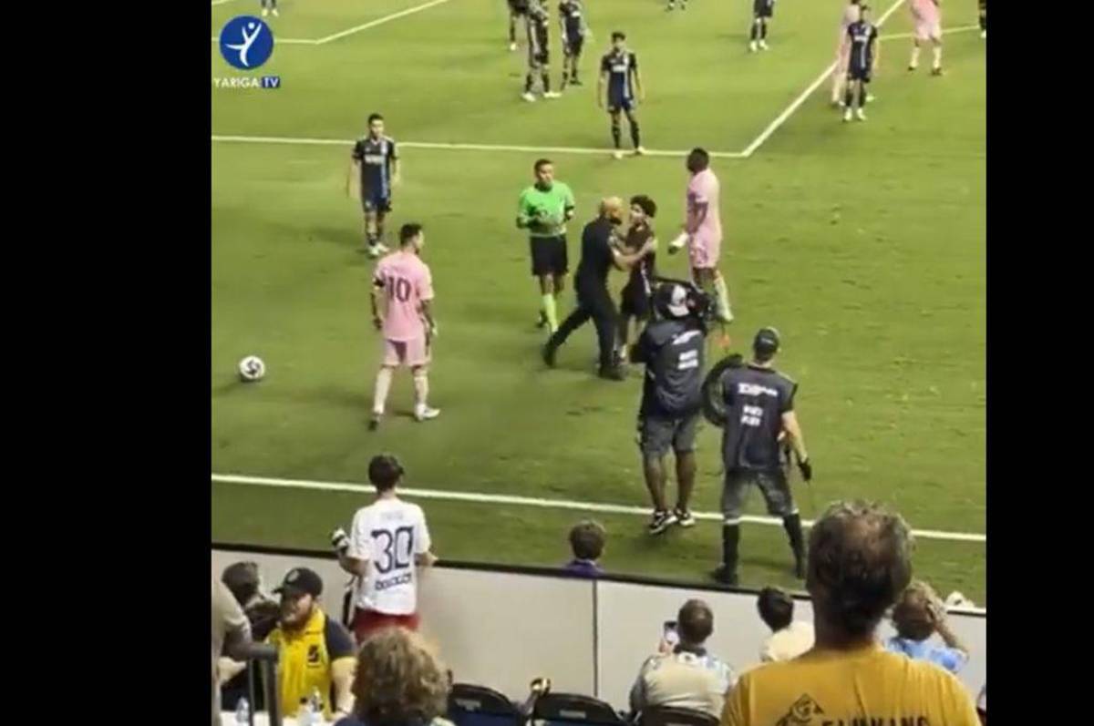 Yassine Cheuko, la marca personal de Messi: lo sigue a los tiros de esquina, lo baja del bus y detiene a sus fans...¿Cuál es su salario?