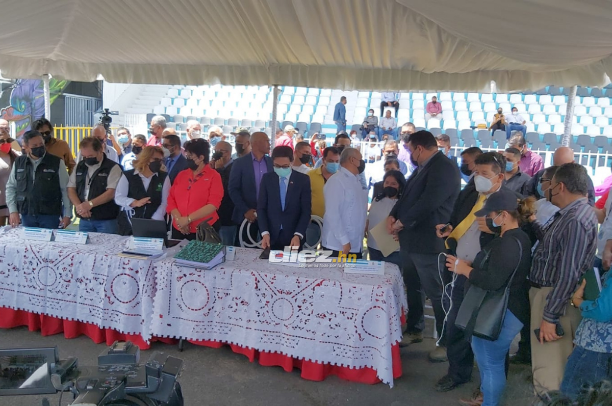 Instalación de fibra óptica y reparación total de sanitarios: Los nuevos cambios que ya luce el estadio Nacional de Tegucigalpa