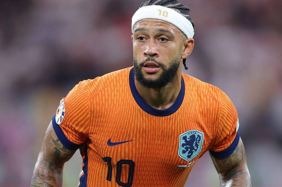 Depay abandona Europa a sus 30 años: gigante de América llegó a un acuerdo por su fichaje y el salario que ganará
