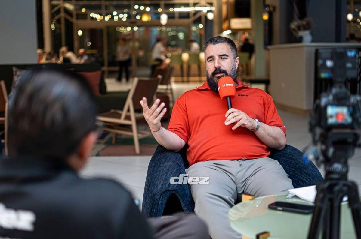 Polémica en ESPN: el error de Álvaro Morales con el actor Pedro Pascal que ha provocado su salida del canal