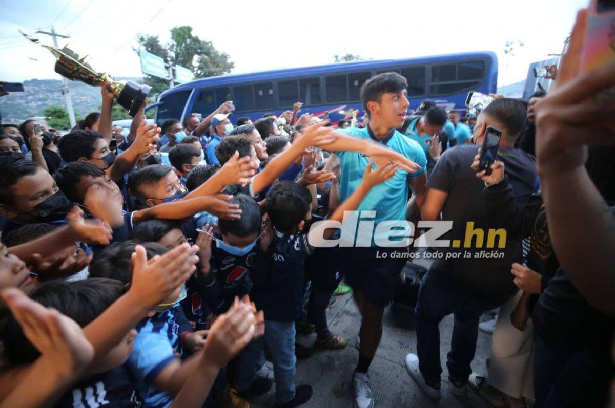 ¡Bonito pasillo! La gran sorpresa que se llevaron los jugadores de Motagua en el estadio Nacional