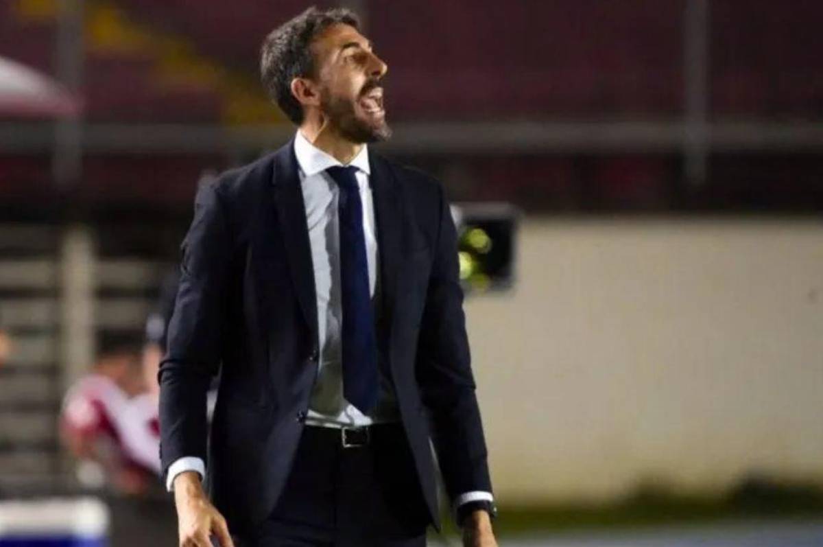 OFICIAL: Selección de Centroamérica confirma la salida de su DT previo al Mundial 2026 y este será su reemplazo