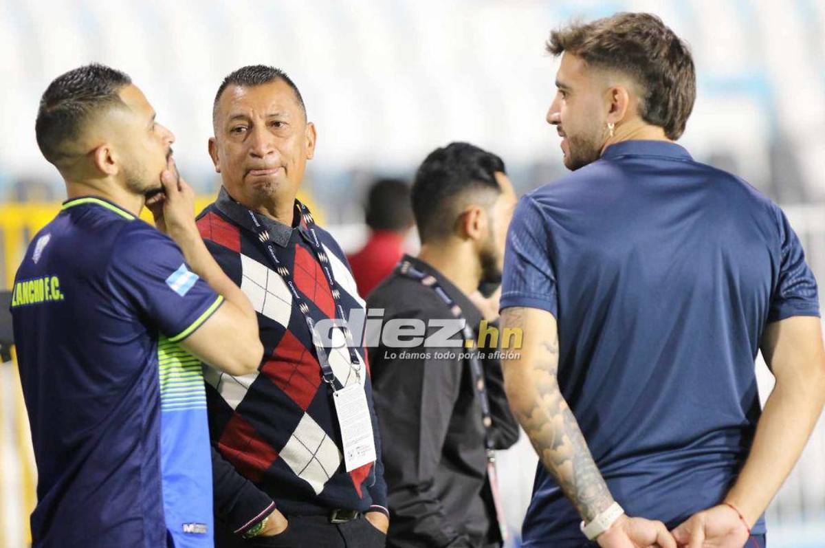 Las dos aficionadas de Potros que se robaron las miradas en el estadio Nacional y la reacción de Auzmendi al ver a sus ex compañeros