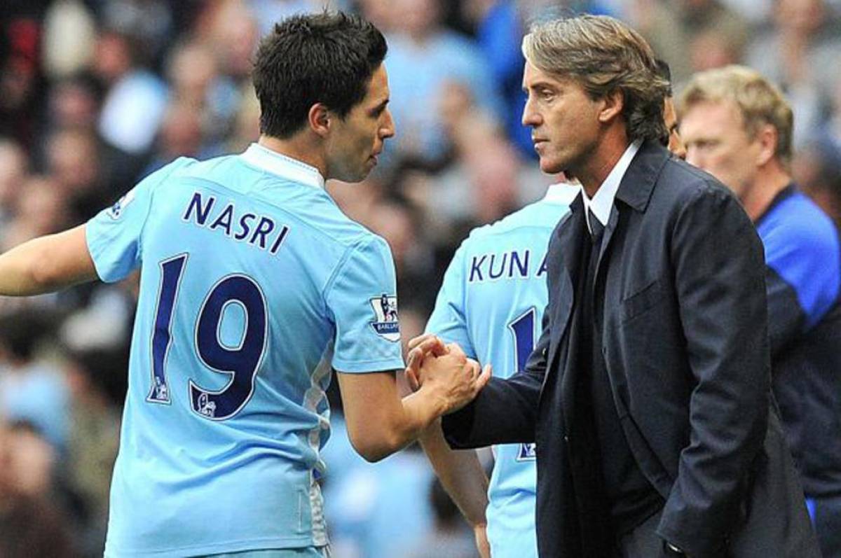 Nasri no compartió una buena relación con el DT Roberto Mancini en el City.