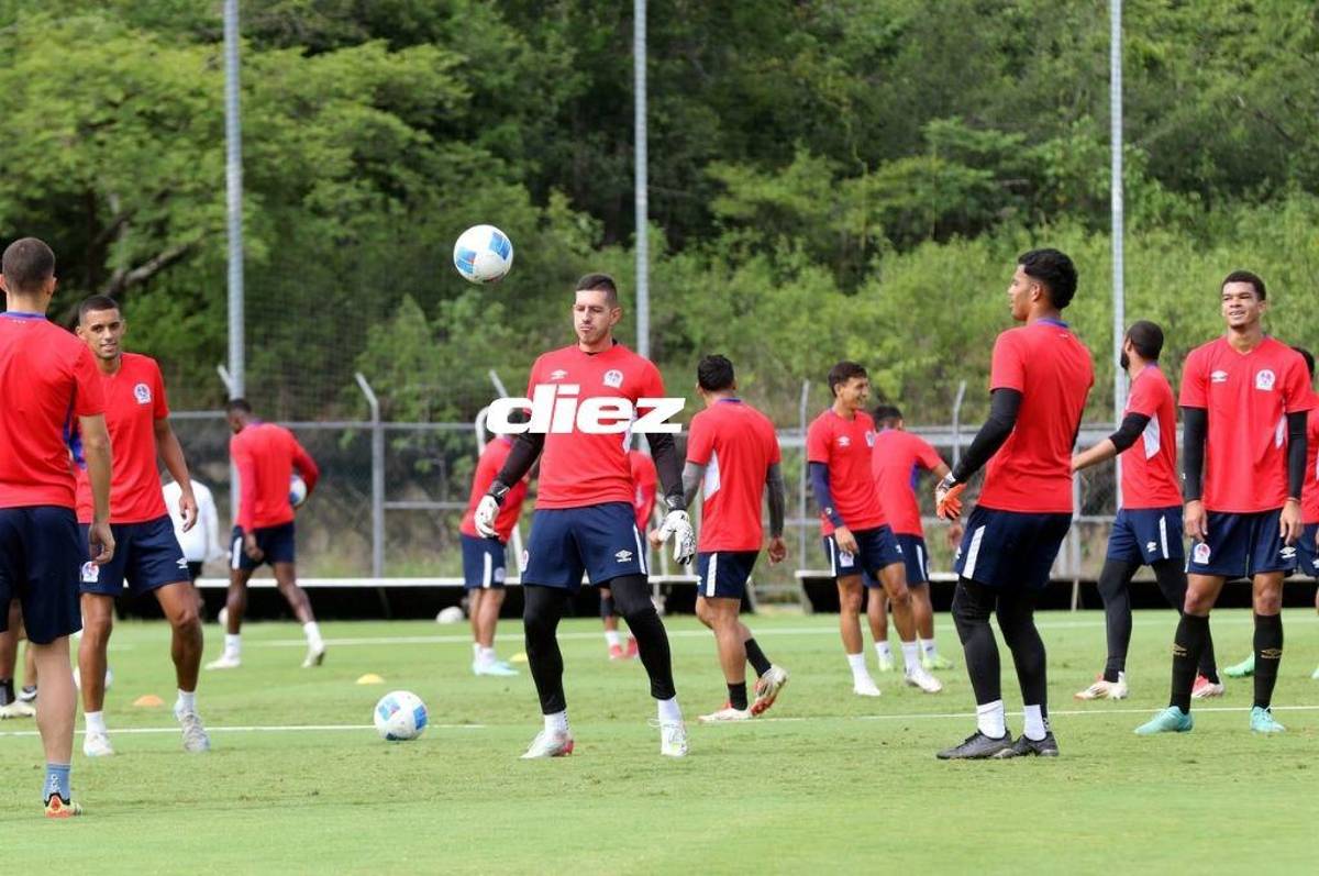 Sin Carlos Pineda en el Olimpia, una visita sorpresa y Espinel recibe buena noticia previo al duelo contra Real Estelí