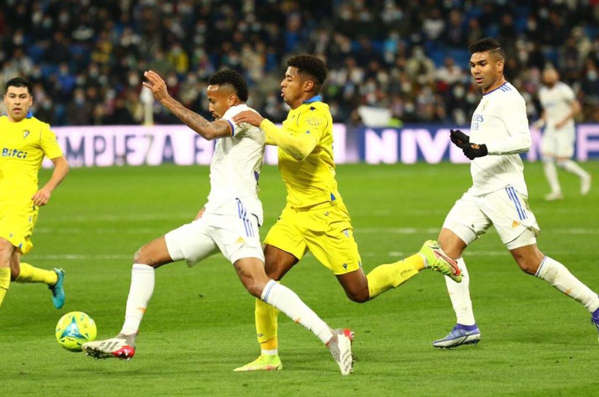 Choco Lozano, lesionado: así se vivió el minuto a minuto del Real Madrid-Cádiz en el Bernábeu
