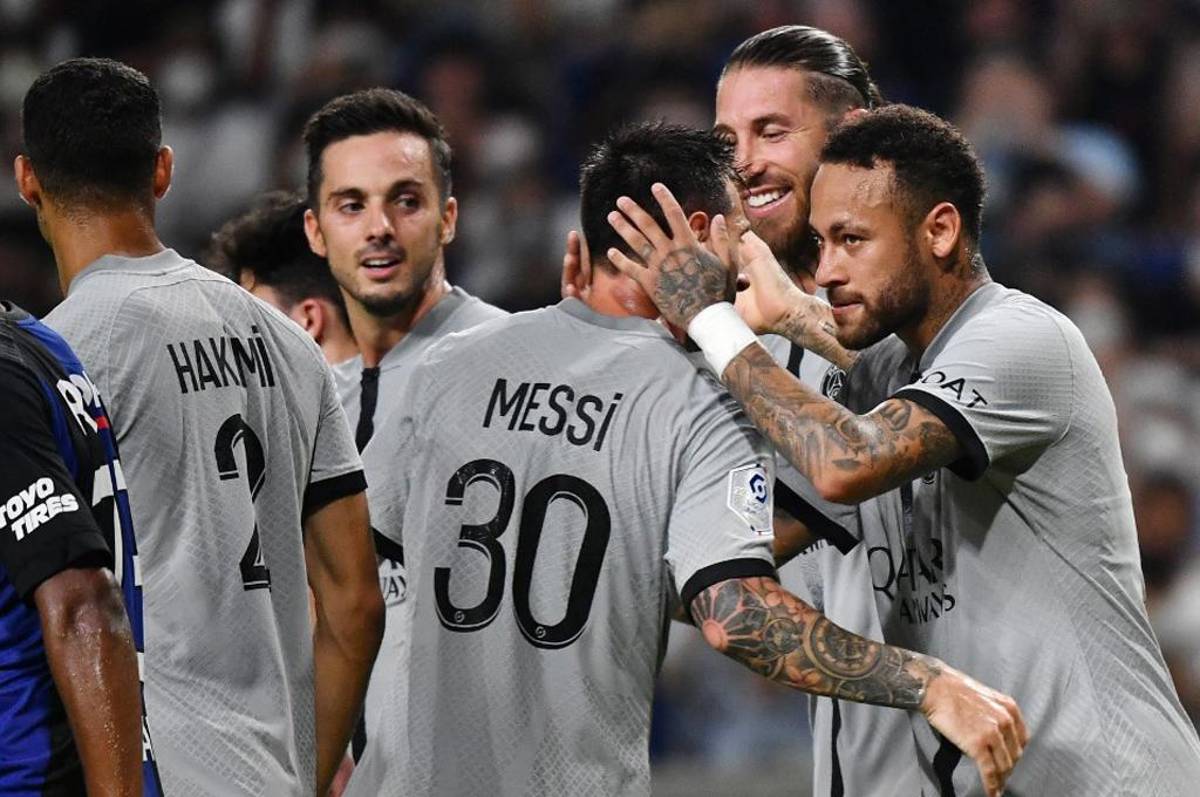 Neymar marcó doblete en la paliza del PSG para cerrar su gira en Japón; Messi y Mbappé se unieron al festín de goles