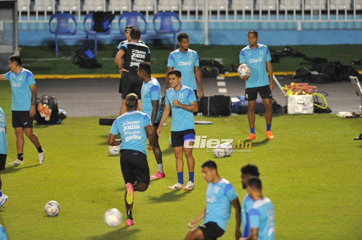 Suazo y Maynor dieron clases a los jóvenes: ¿Qué estuvo entrenando el ‘Choco’? y quién se llevó el baile en el rondo en el Chelato Uclés