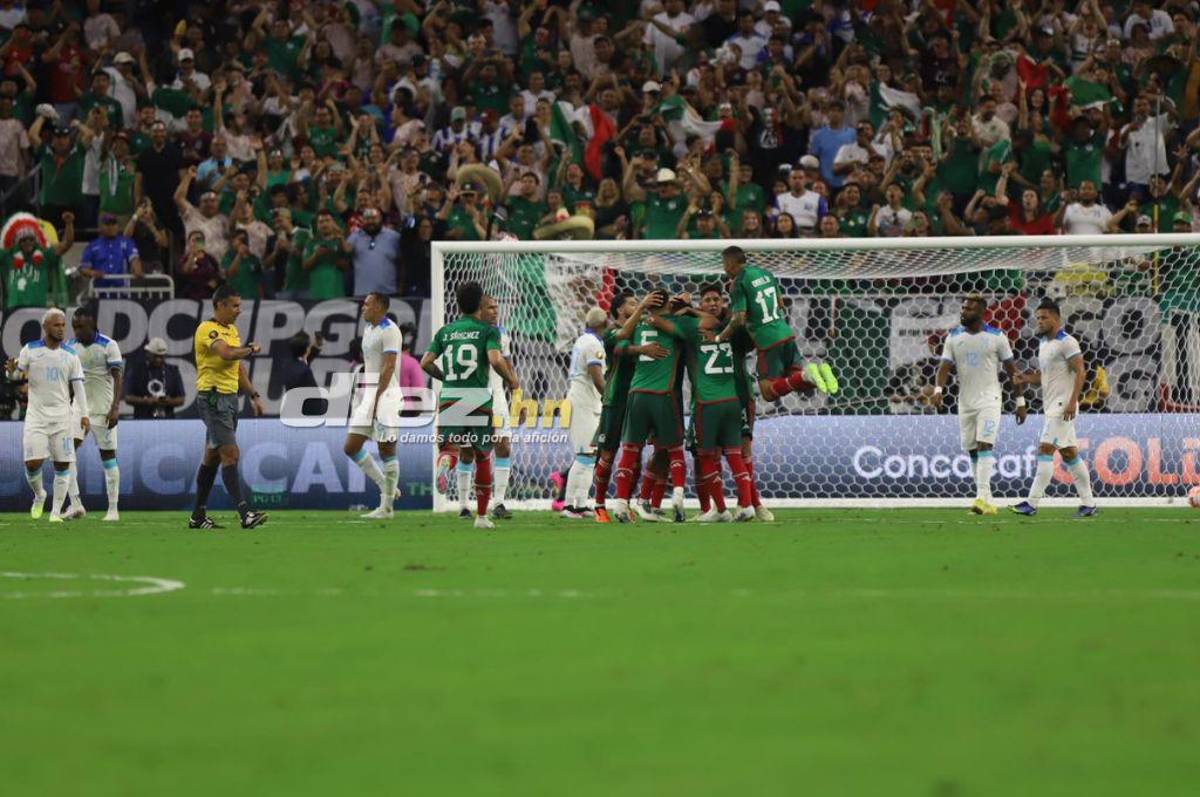 No se vio en TV: El jugador hondureño que no soportó la humillación ante México y así lo vivió Diego Vázquez