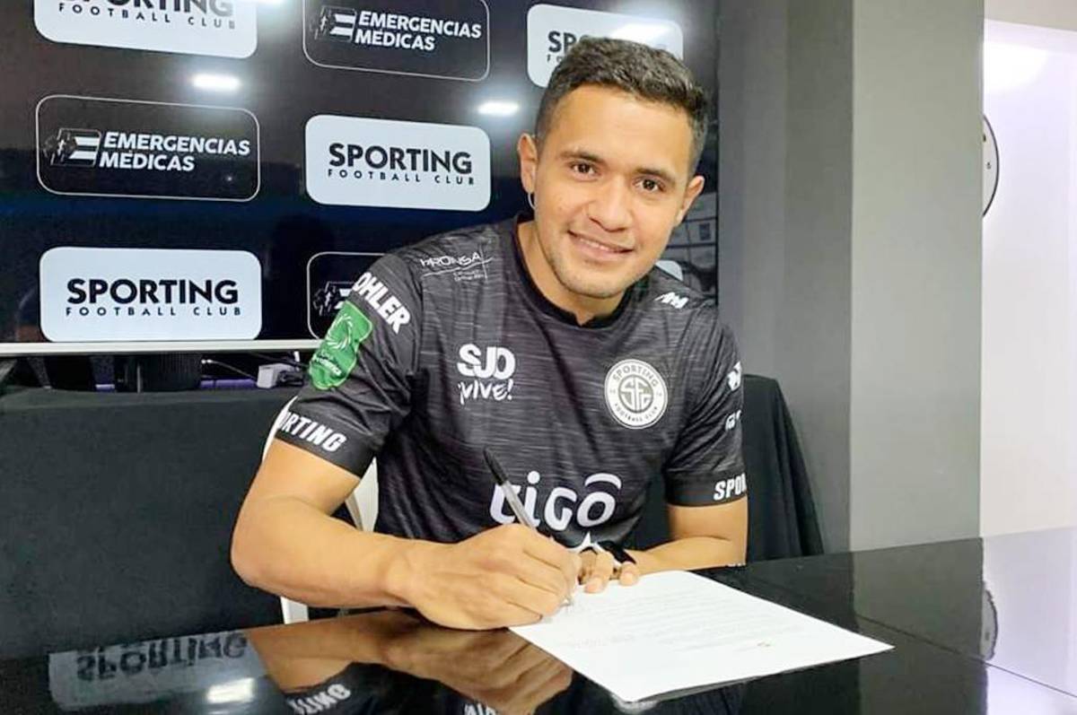 Roger Rojas dejó el Cartaginés para vestirse con los colores del Sporting y continuar con su carrera en Costa Rica