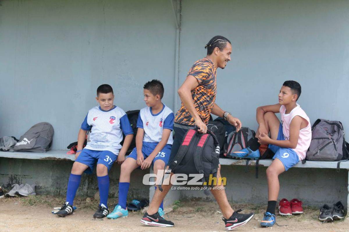 El niño que dejó perplejo, el look tipo rasta y su dorsal: La andanza de Rambo de León con el Atlético Júnior