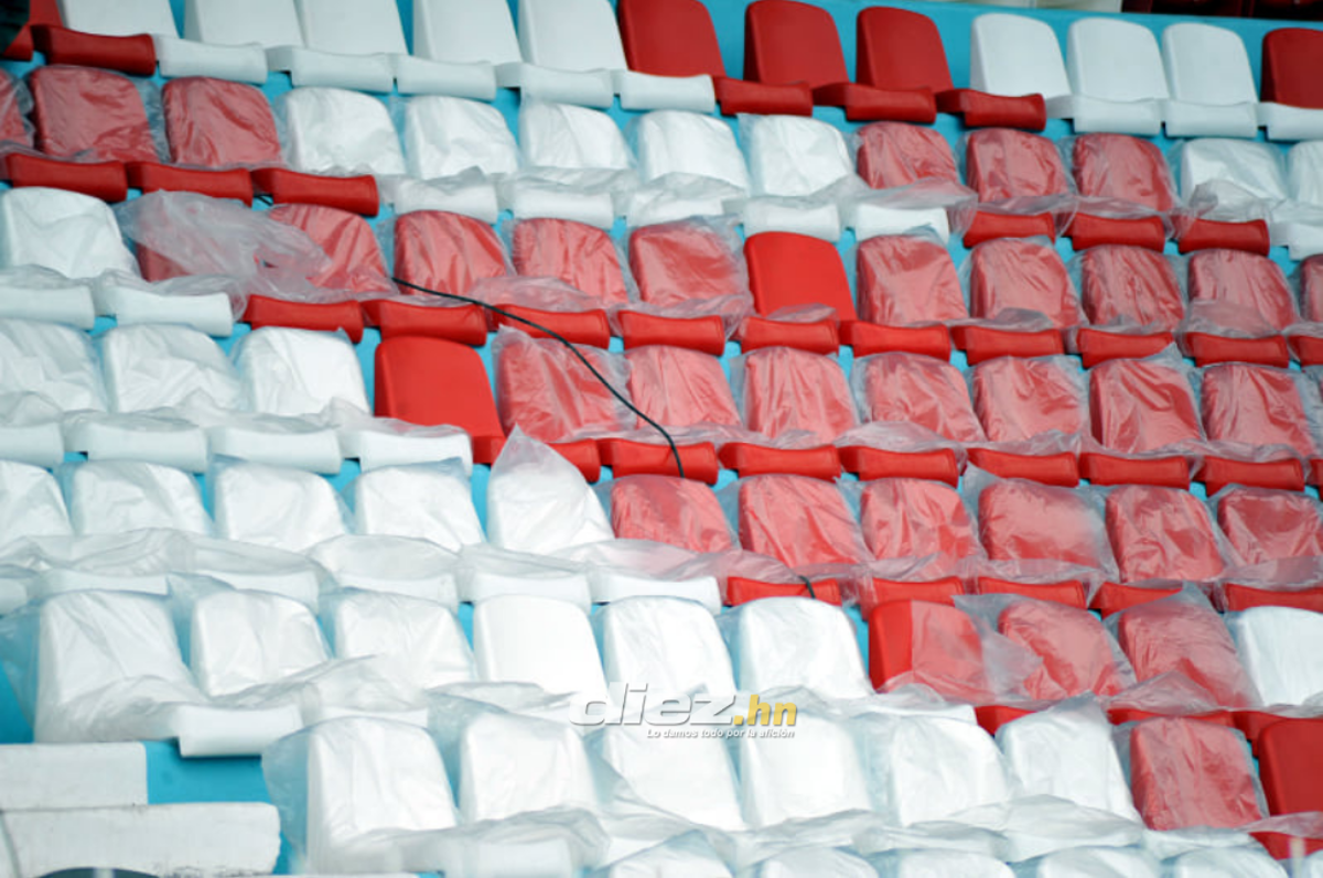 ¡Ya tiene nuevas butacas, pero la cancha está peor! Así luce actualmente el estadio Nacional y los cambios que vienen a mitad de año