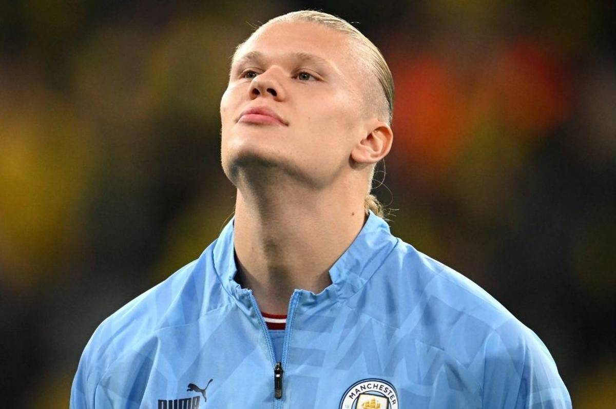 Lo compraron por 85 millones y se cansó de que lo comparen con Haaland: “Es el mejor delantero del mundo, espero algún día...”