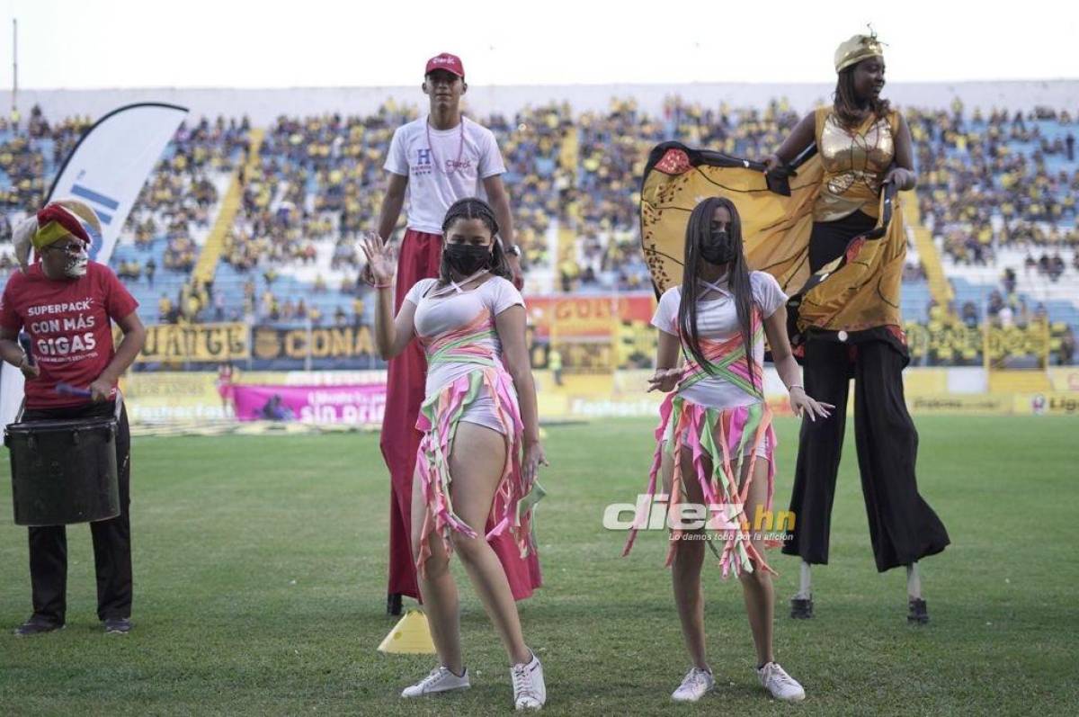 ¿A quién apoyaba, a su hermano de Real España o a su amor en Marathón? Las bellas chicas que engalanaron el Clásico sampedrano