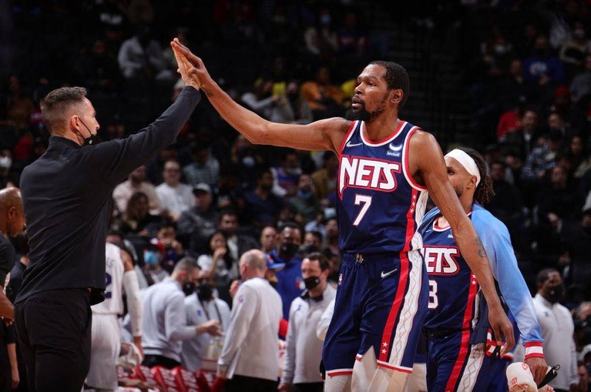 Kevin Durant fulmina a los Sixers con unos Brooklyn Nets en cuadro
