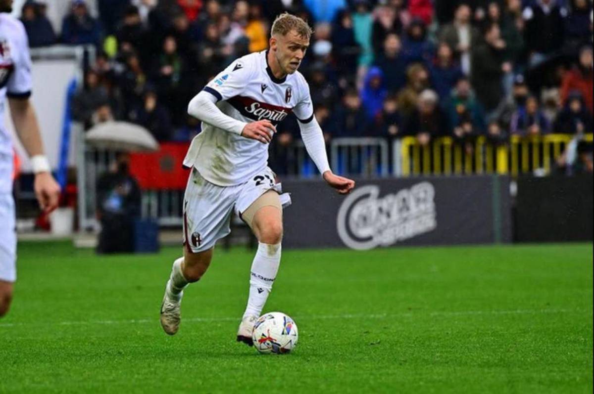 ¿Qué es lo que tiene? la llamativa marca que mostró un futbolista en su cuello y explica todo: Es una mordida zombie”