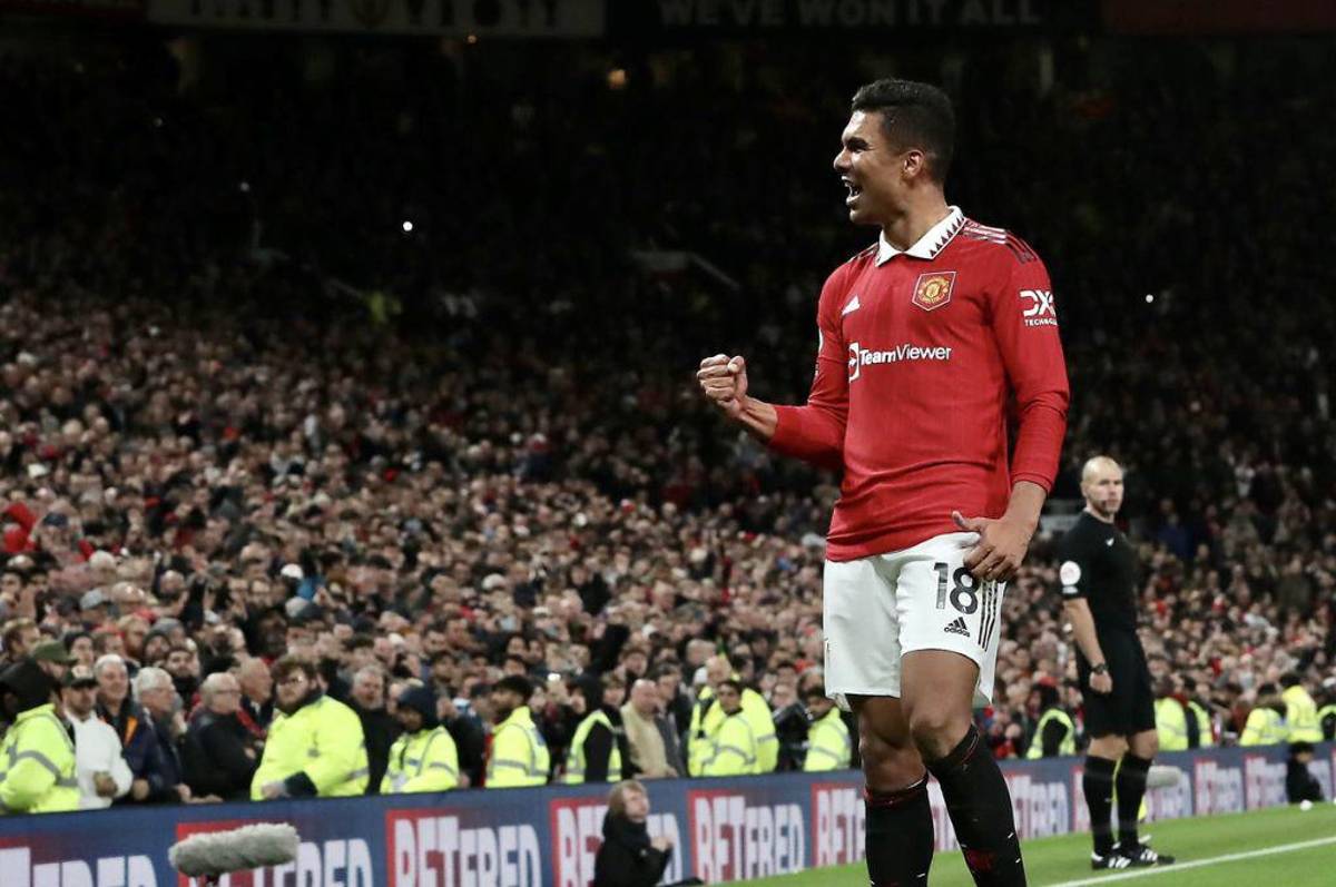 El apoyo de Cristiano Ronaldo, la lesión de Varane y gol ‘in extremis’ de Casemiro para dar el empate del Manchester United ante Chelsea