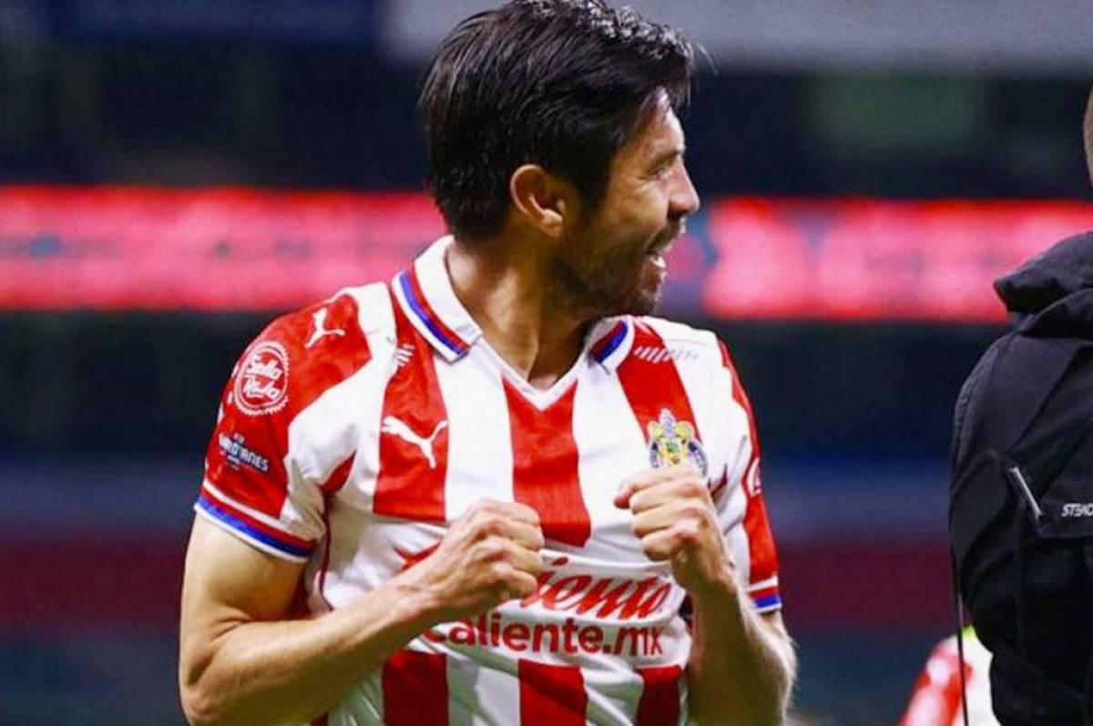 El mexicano Oribe Peralta llegaría al fútbol de Guatemala tras salir de las Chivas y sería compañero del “Gullit” Peña