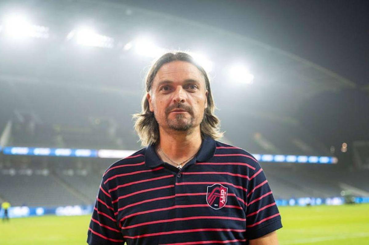 Fue declarado muerto tres veces, secuestró un pingüino y terminó en la cárcel: la inédita historia de un rival de Messi en la MLS