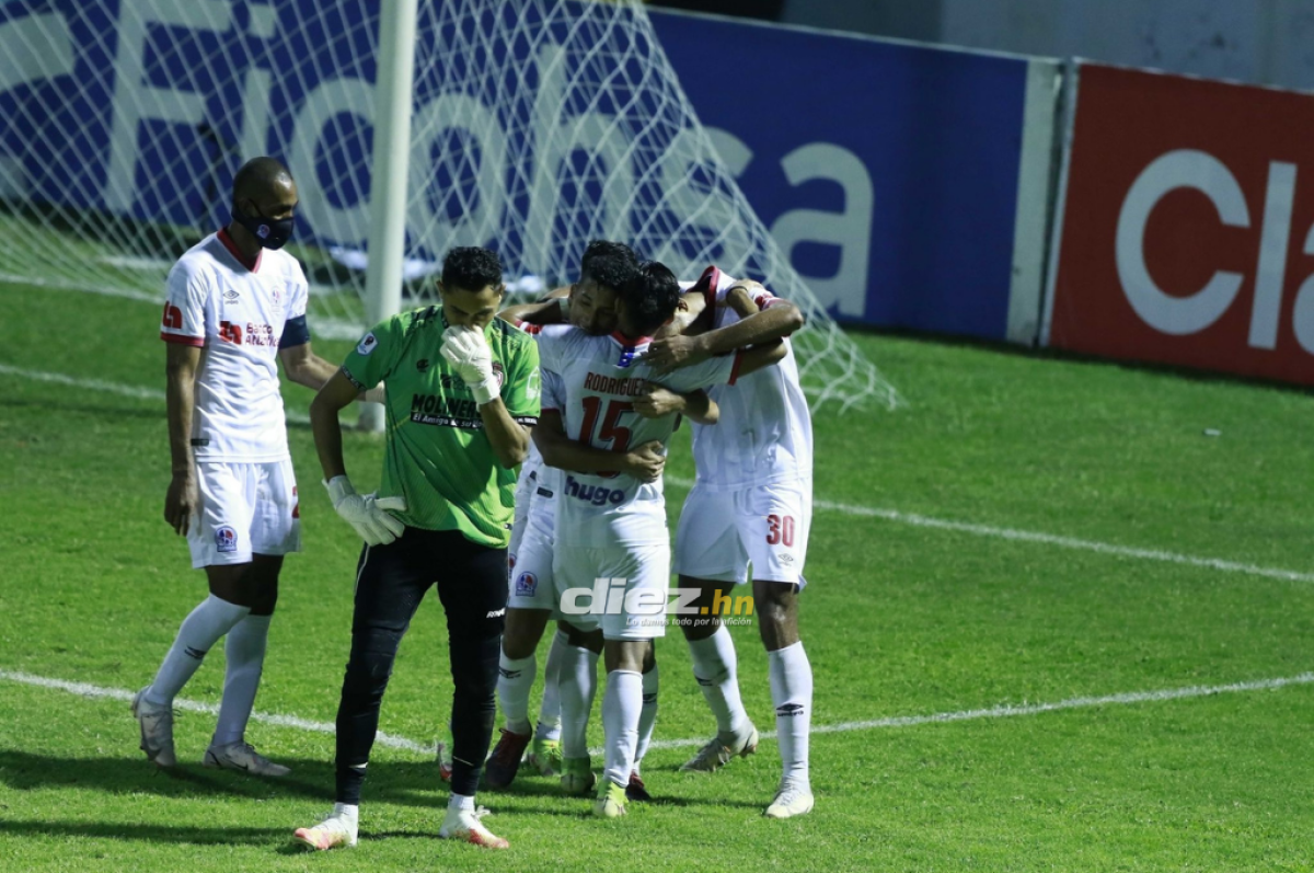 Con doblete de Jerry Bengtson, Olimpia comenzó bien su camino al Pentacampeonato al vencer a la Real Sociedad