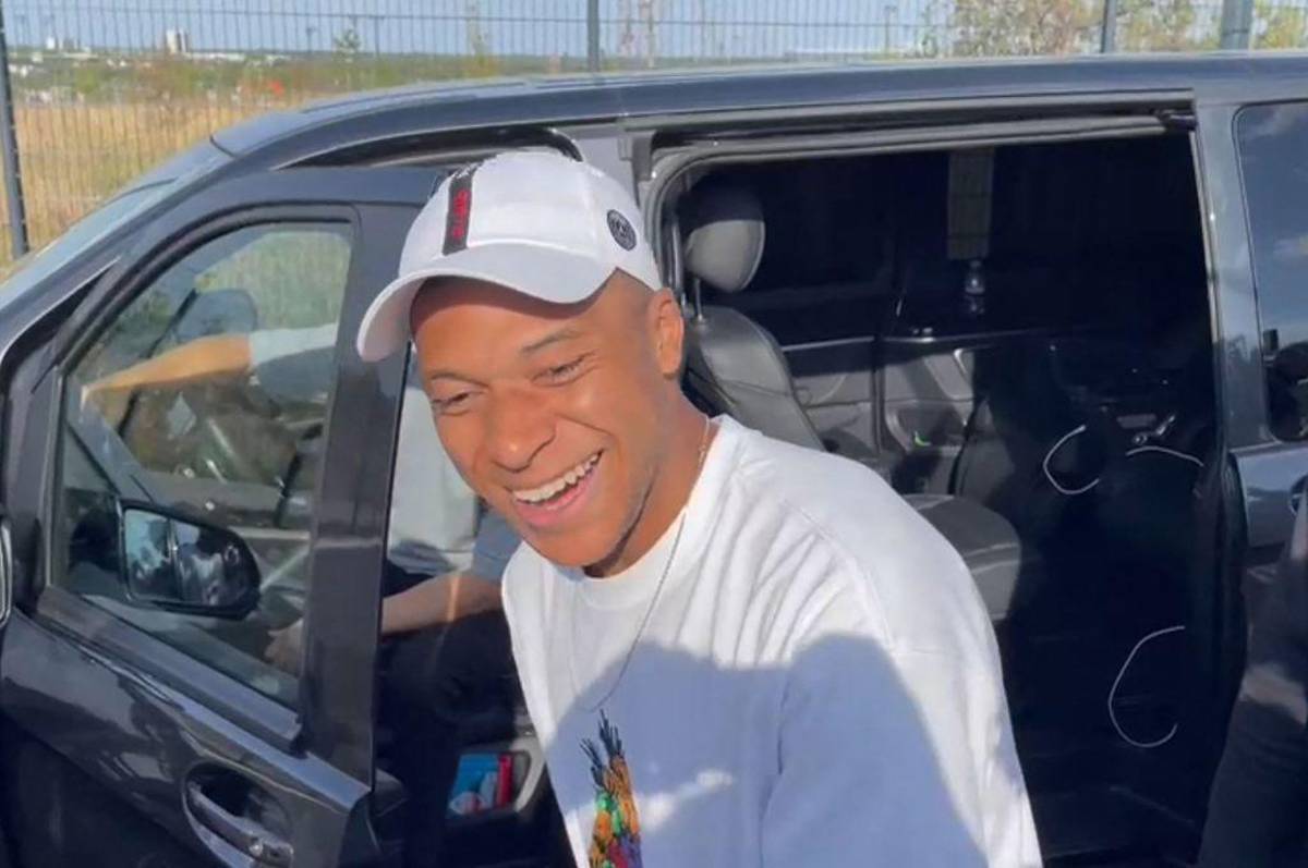 Mbappé da la cara luego de quedar fuera de gira del PSG: “¡Quédate con nosotros, Kylian!”