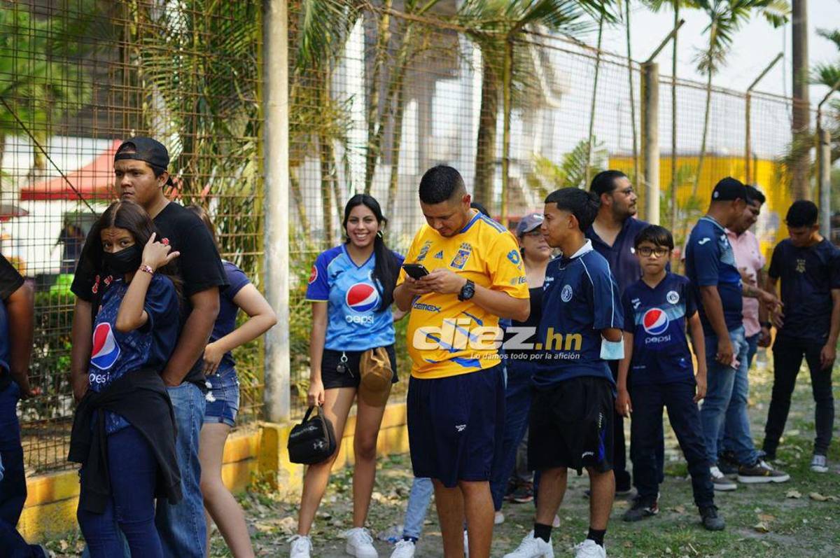 Motagua-Tigres: Resguardados con helicóptero, la invasión azteca y las bellas chicas que engalanan el estadio Olímpico
