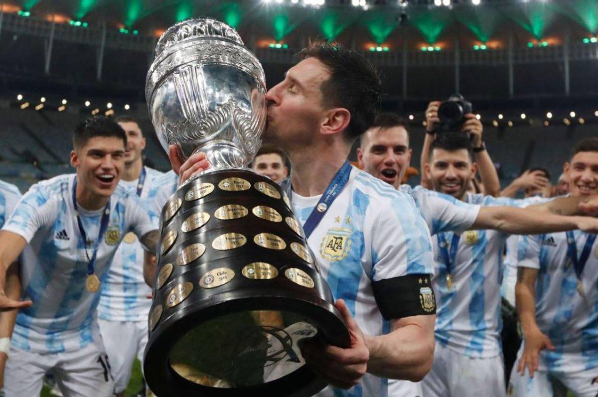 Árbitro confiesa que ayudó a Messi para jugar una final de la Copa América a cambio de un regalo: “Me lo dio en el camerino”