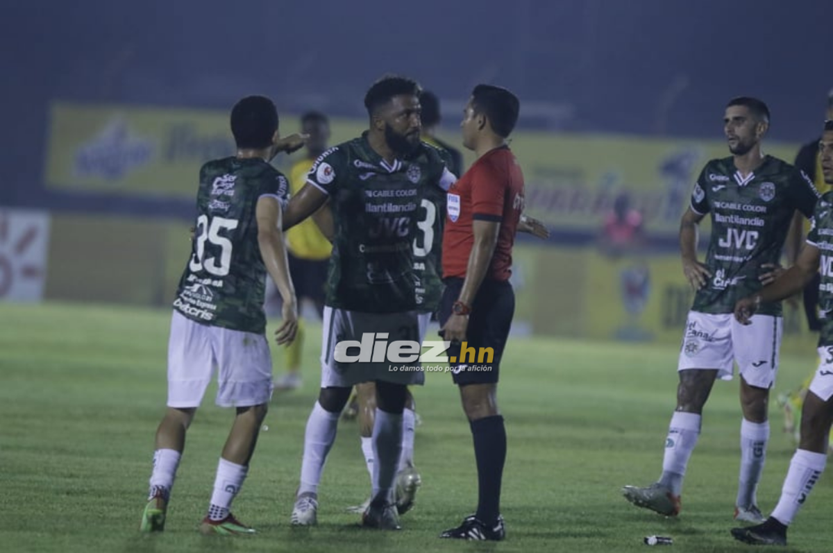 NO SE VIO EN TV: Cortan arito a jugador de Marathón con alicate, la bronca de Mayorquín y el coqueteo de Kevin Álvarez con la hermana de Getsel Montes