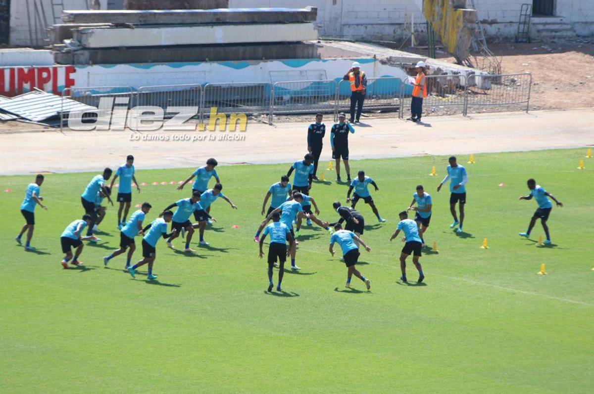 ¿Por qué no estuvo Reinaldo Rueda? Así fue el último entrenamiento de la Selección de Honduras en el Nacional