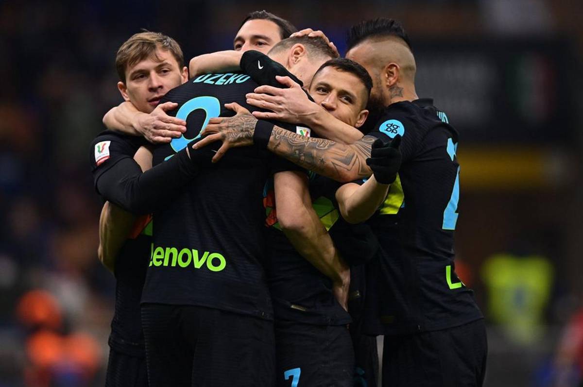 ¡Con puros golazos! El Inter sella su pase a las semifinales de la Copa Italia tras echar a la Roma de Mourinho