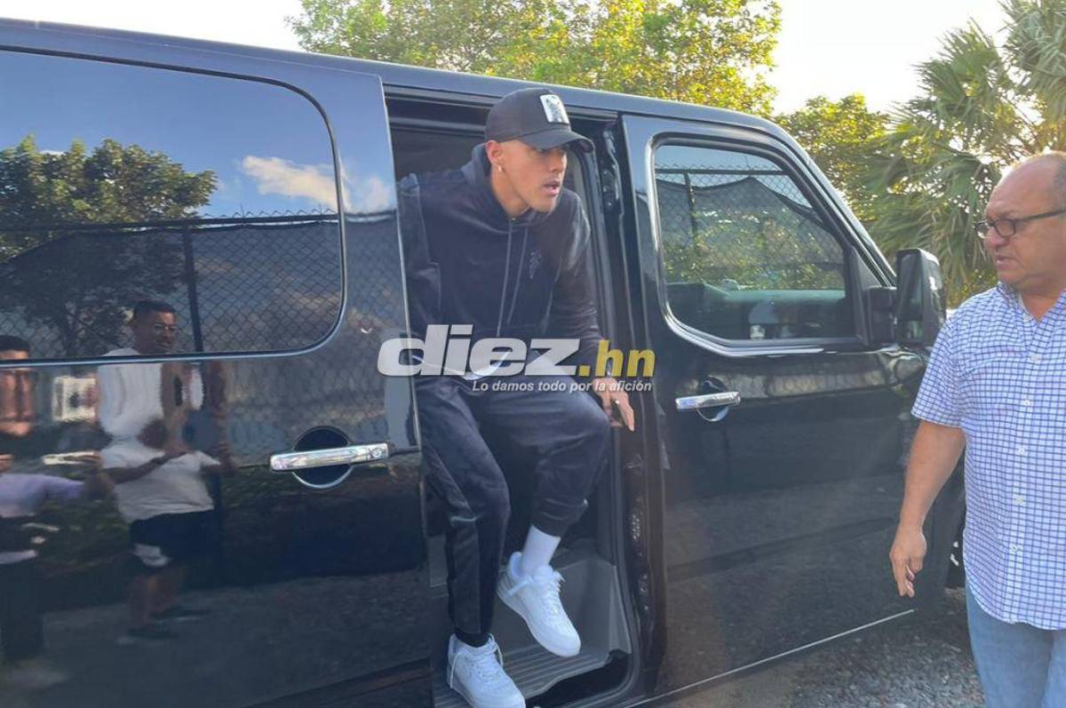 Choco Lozano y David Ruiz, los más buscados por la afición, Luis Palma se sumó a la Selección y hubo visita especial