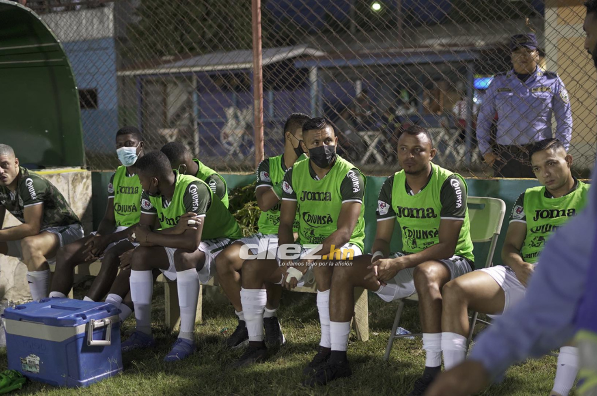 NO SE VIO EN TV: Cortan arito a jugador de Marathón con alicate, la bronca de Mayorquín y el coqueteo de Kevin Álvarez con la hermana de Getsel Montes