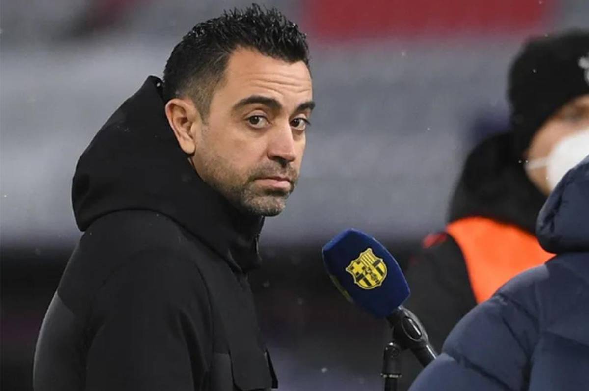 ¡Acaba de llegar! La inesperada oferta de 22 millones que recibió el Barcelona por uno de los jugadores que Xavi llevó al club