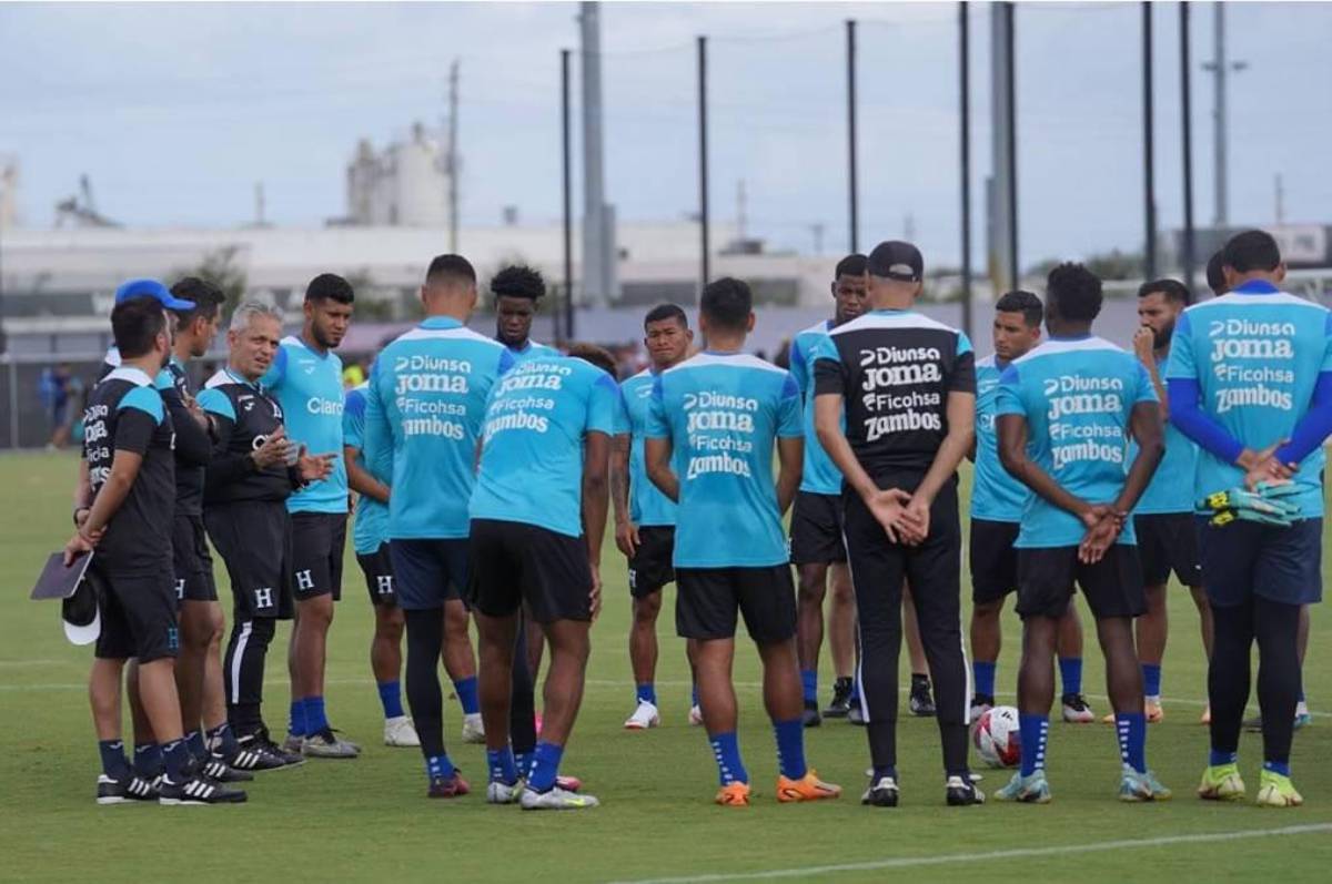 Con todo el arsenal: ¡El potente 11 que usaría la Selección de Honduras contra Jamaica en Nations League!