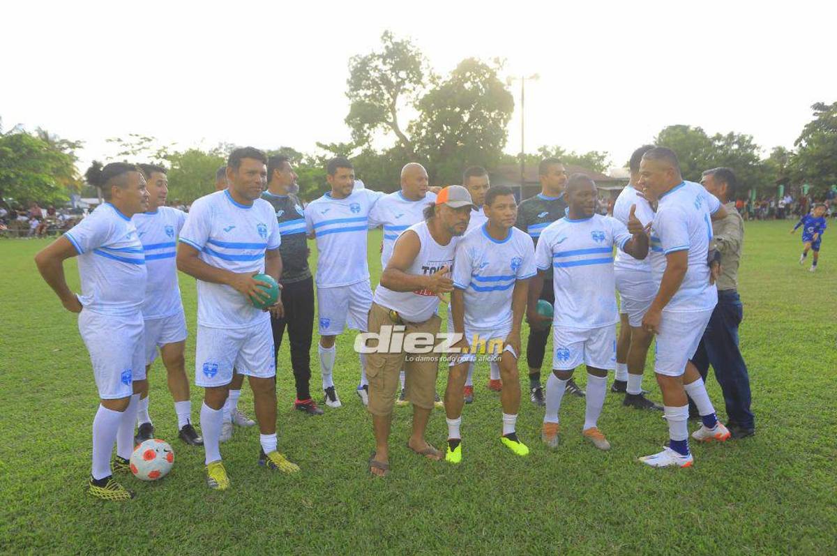 Noel Valladares se roba el show de delantero, el gesto de Amado y Wilmer: Así fue el partido de las Leyendas de Honduras en Omoa