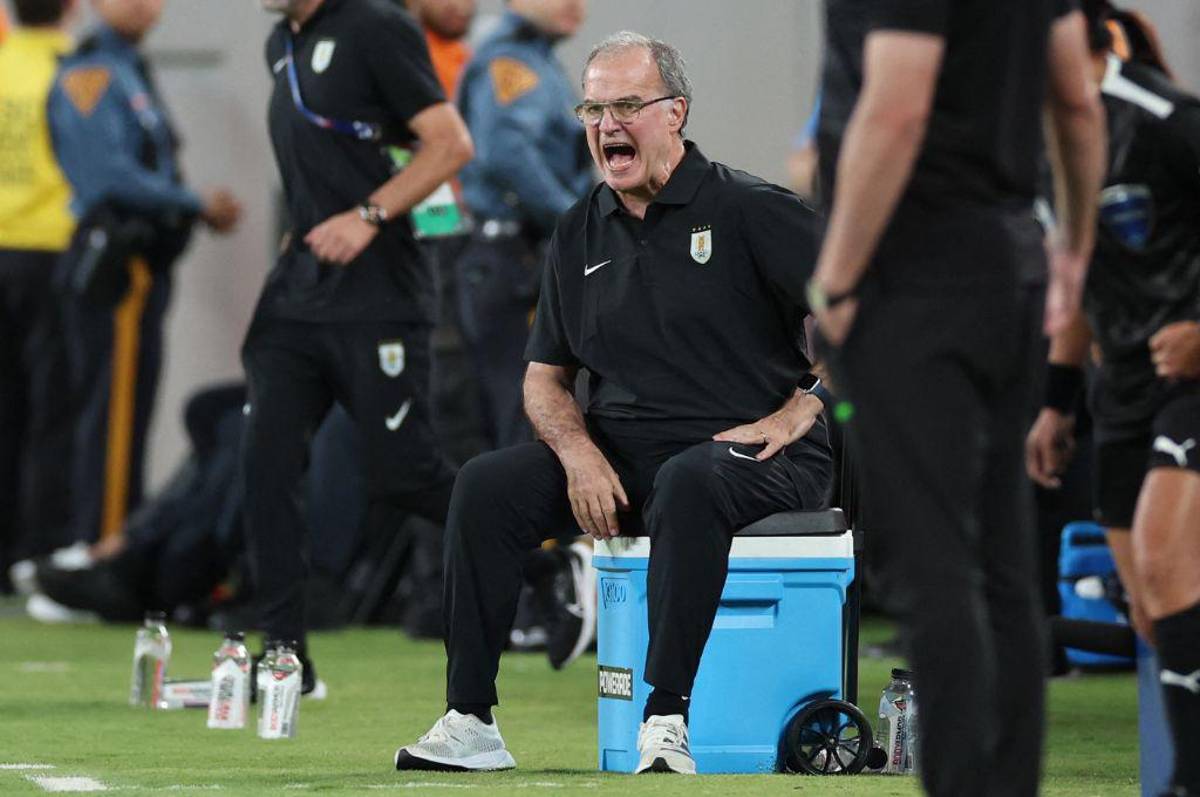 La contundente reacción de Bielsa sobre si Uruguay es candidato firme al título en la Copa América tras golear a Bolivia