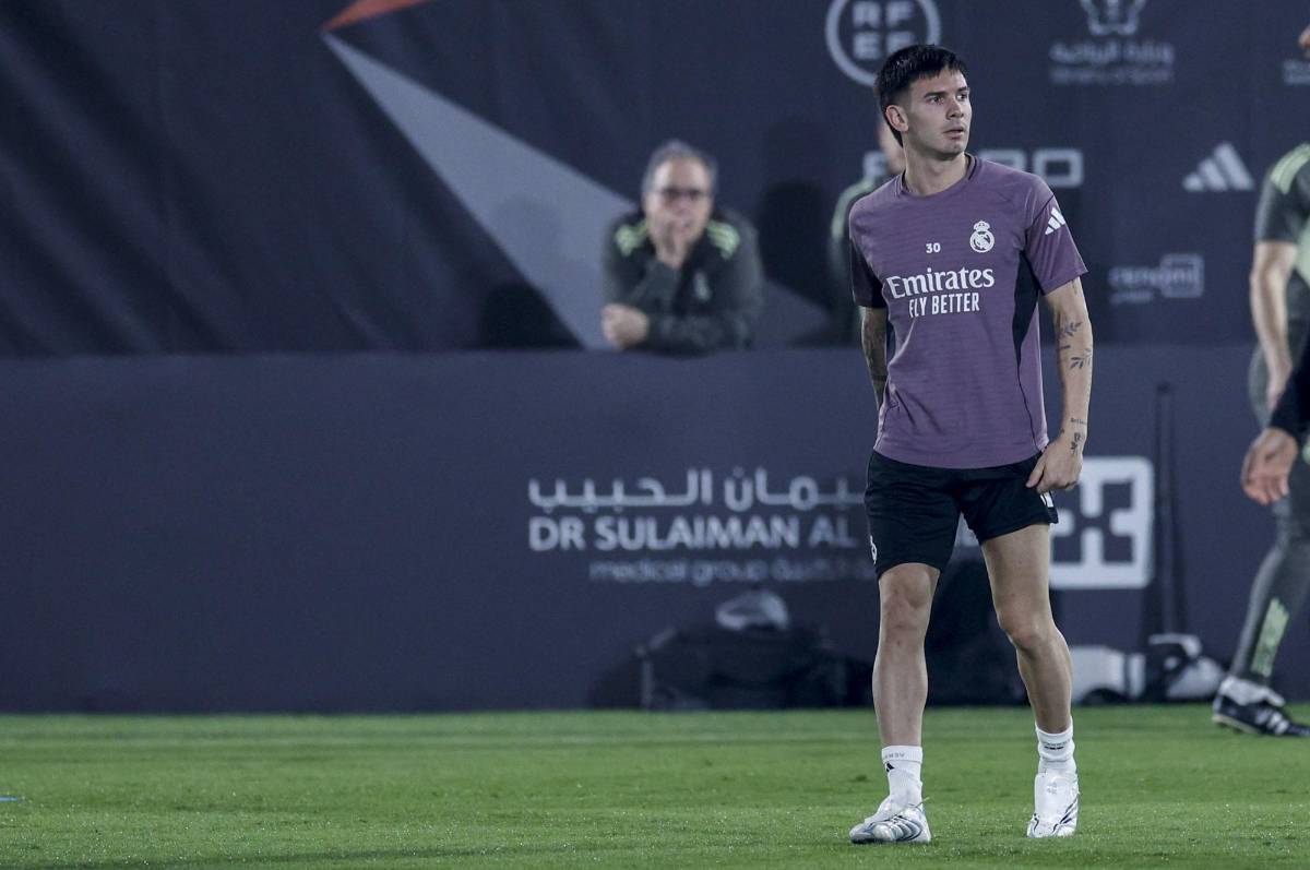 ¿Y Mbappé? Con sorpresas llegará este miércoles el primer 11 oficial del DT Arbeloa con Real Madrid