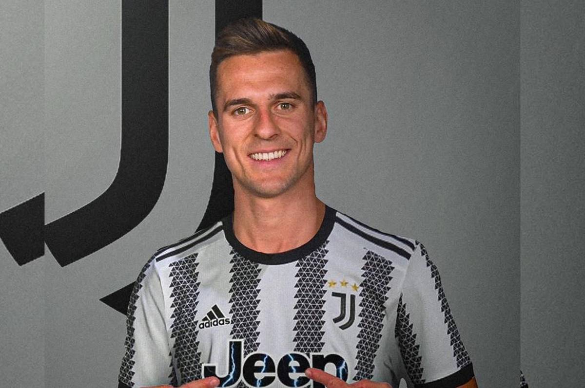 ¡La Juventus potencia su ataque fichando al delantero polaco Arkadiusz Milik!