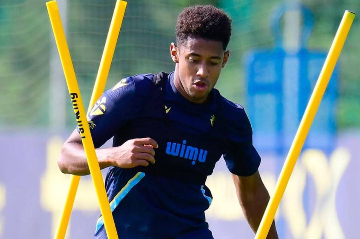 El destino que podría tomar el Choco Lozano ante su posible salida del Cádiz de España