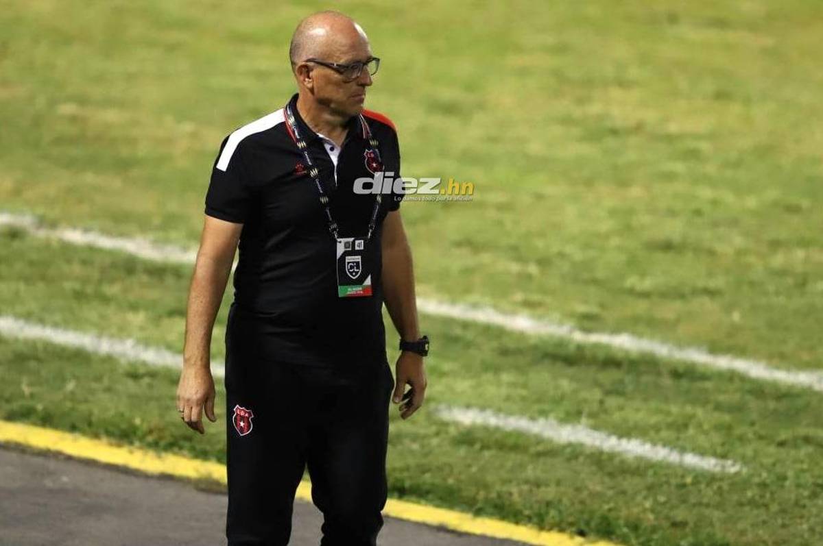 Fabián Coito: “Quedan 90 minutos en otras condiciones pero es una final muy pareja; Olimpia es un equipo duro”