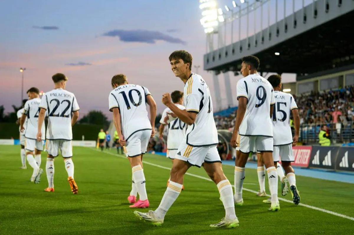 ¿Quién es Gonzalo García, el futbolista que sustituirá a Vinicius en el Real Madrid-Liverpool? Ha jugado hasta de lateral